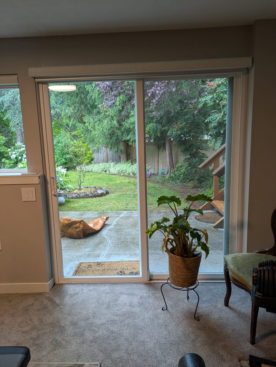Customer photo review of SmartWings Motorized Light Filtering Roller Shades 70% Blackout Linen