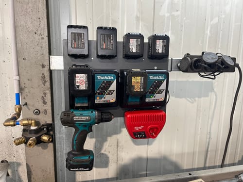 Customer photo review of Wandhalterung für Makita Akkus & Ladegeräte