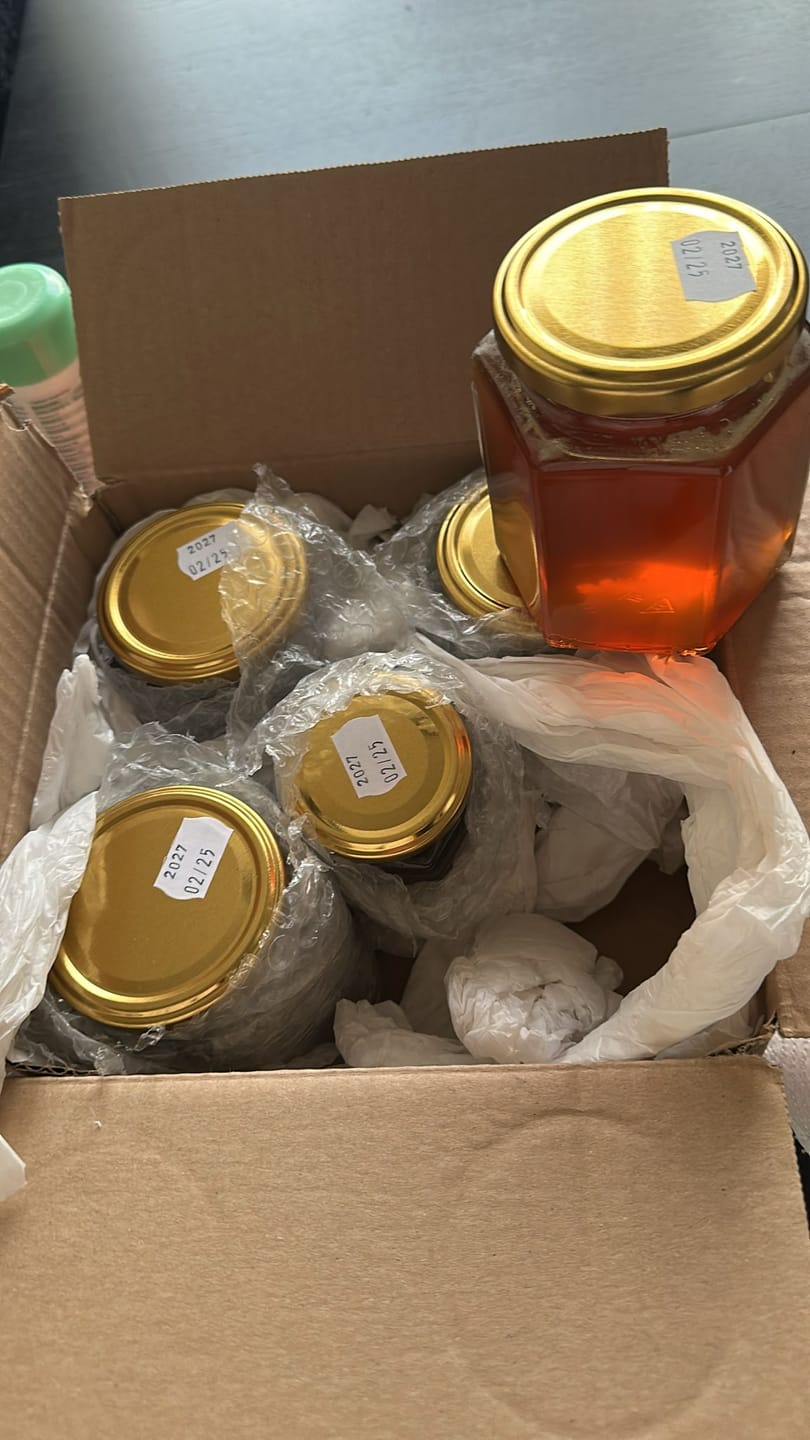 Customer photo review of 2 kg flytande honung + 250g honung med ingefära för 579kr ink. fri frakt!