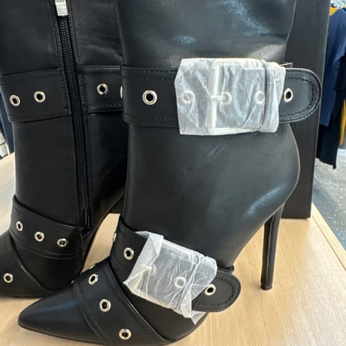 Customer photo review of PrettyLittleThing NWT Assorted Wholesale Footwear