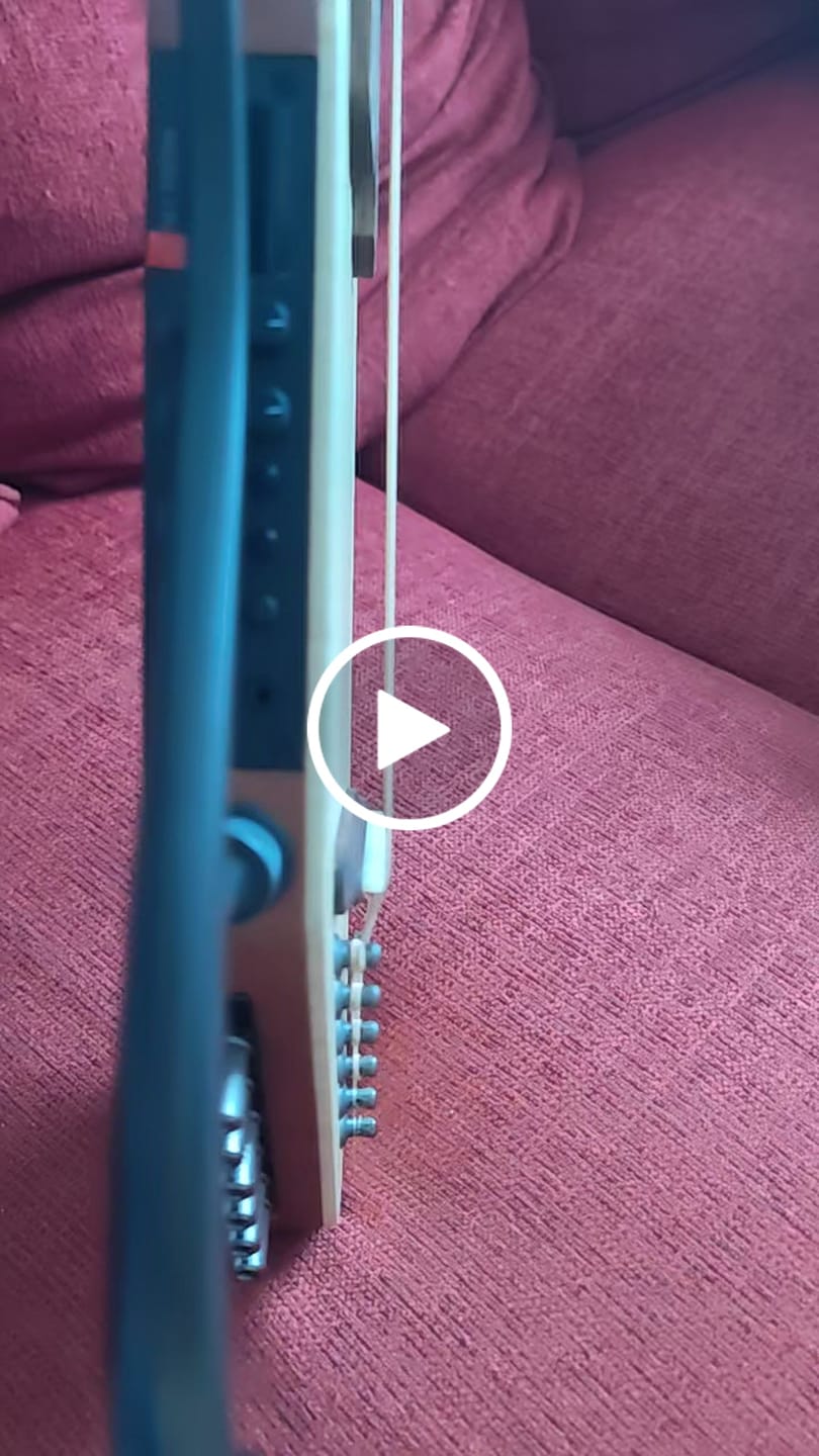 Customer video review of Donner HUSH-I Pro Guitare Modes sonores multiples Guitare de voyage portable