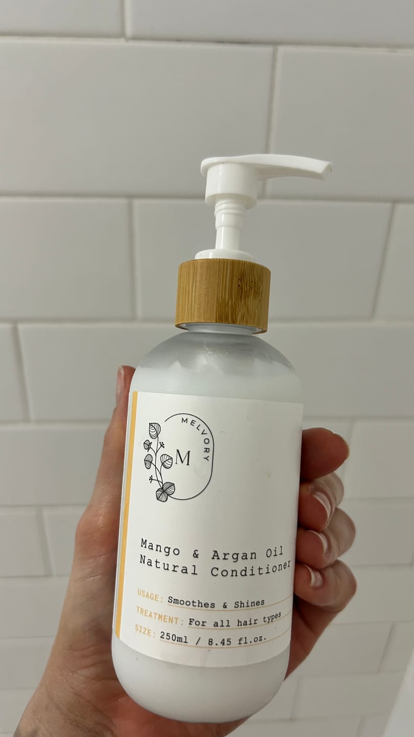 Customer photo review of Mango & Argan Oil Natural Conditioner