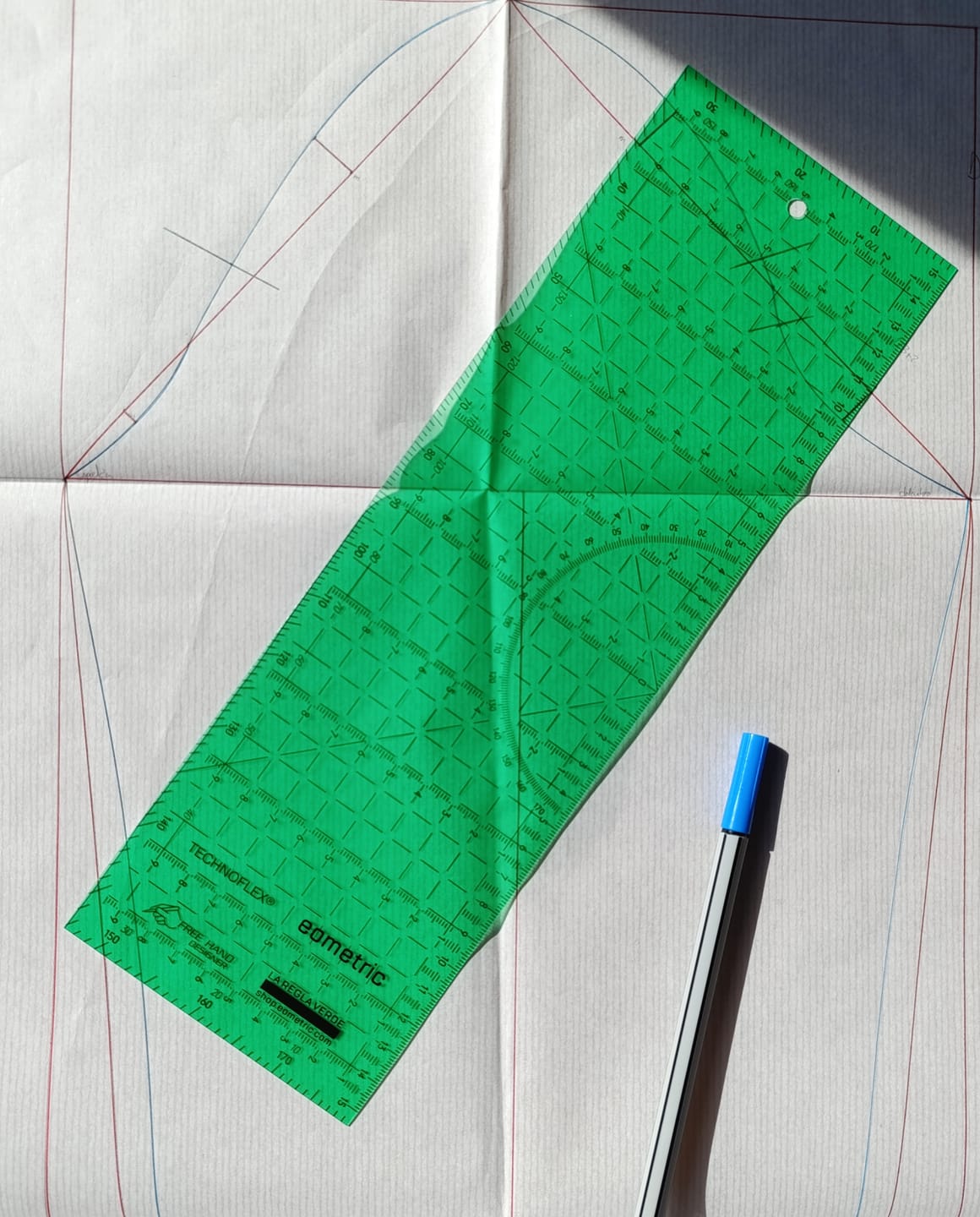 Customer photo review of Regla de Costura Patronaje Patchwork - La Regla Verde eometric