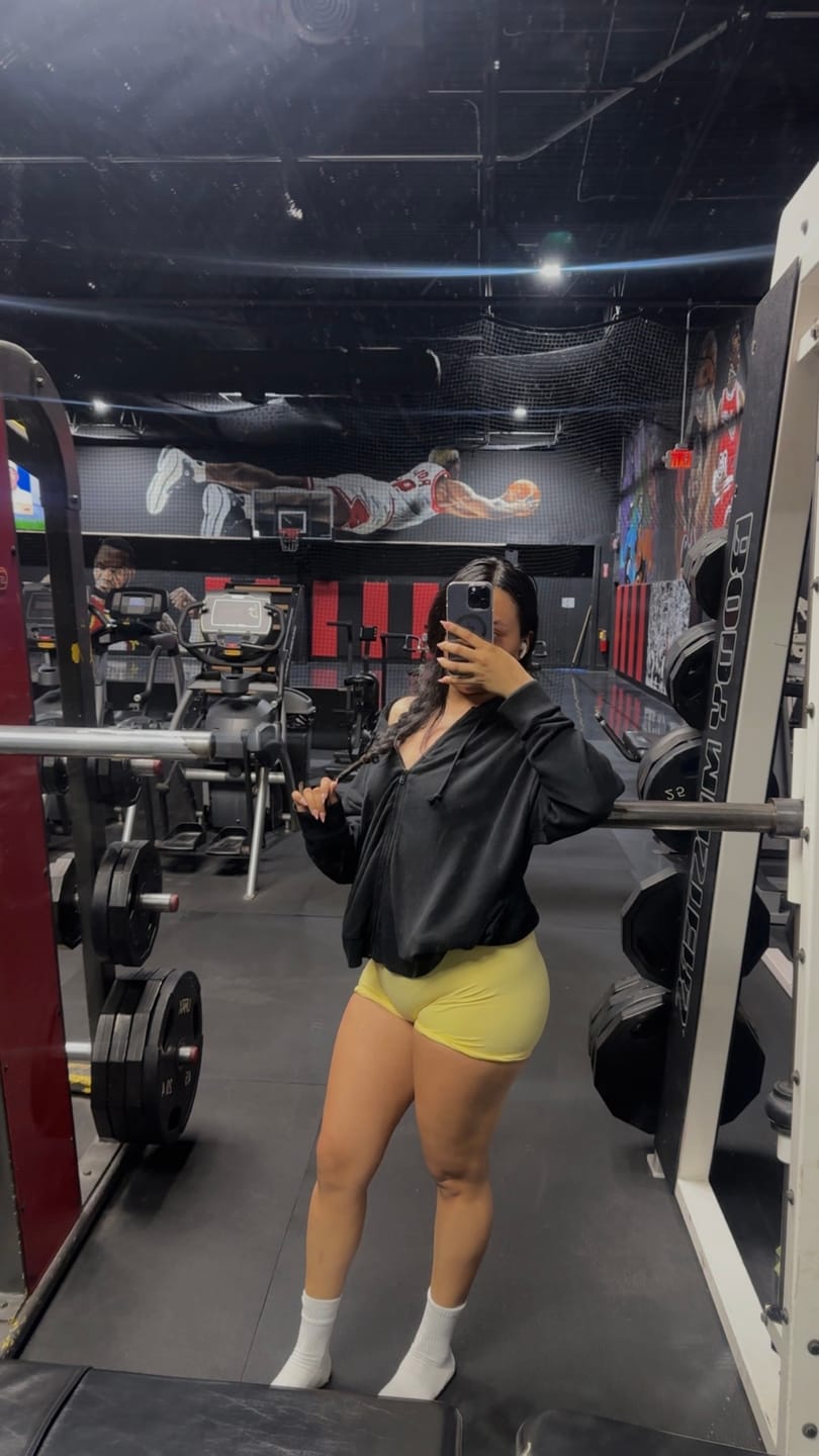 Customer photo review of W120 - seamless core shorts Spring 24'