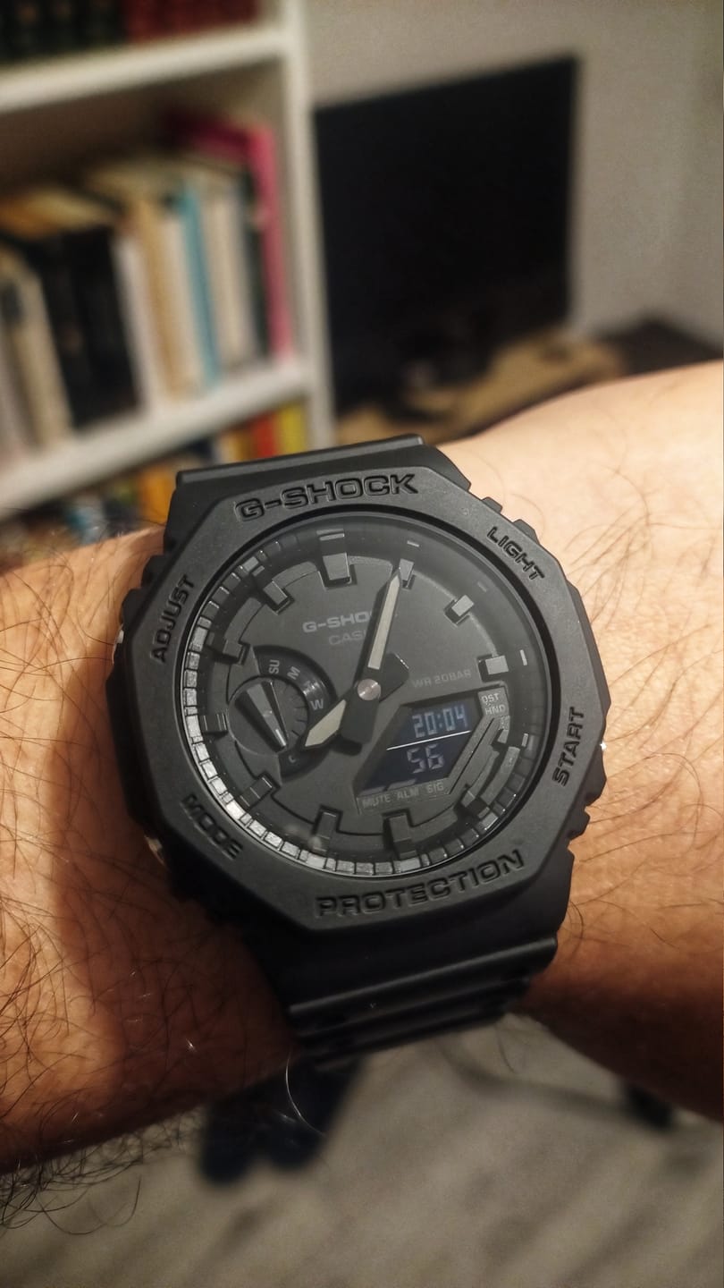 Customer photo review of Reloj Casio G-Shock Royal Oak "Casioak" GA-2100-1A1JF Carbon Core Negro JDM