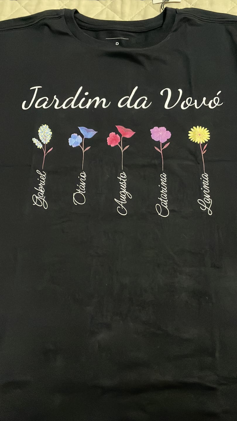 Customer photo review of Camiseta Personalizada Jardim da Vovó - PRETA - Algodão 100%