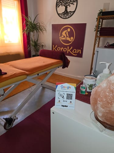 Customer photo review of Expositor Reseñas Google NFC y QR