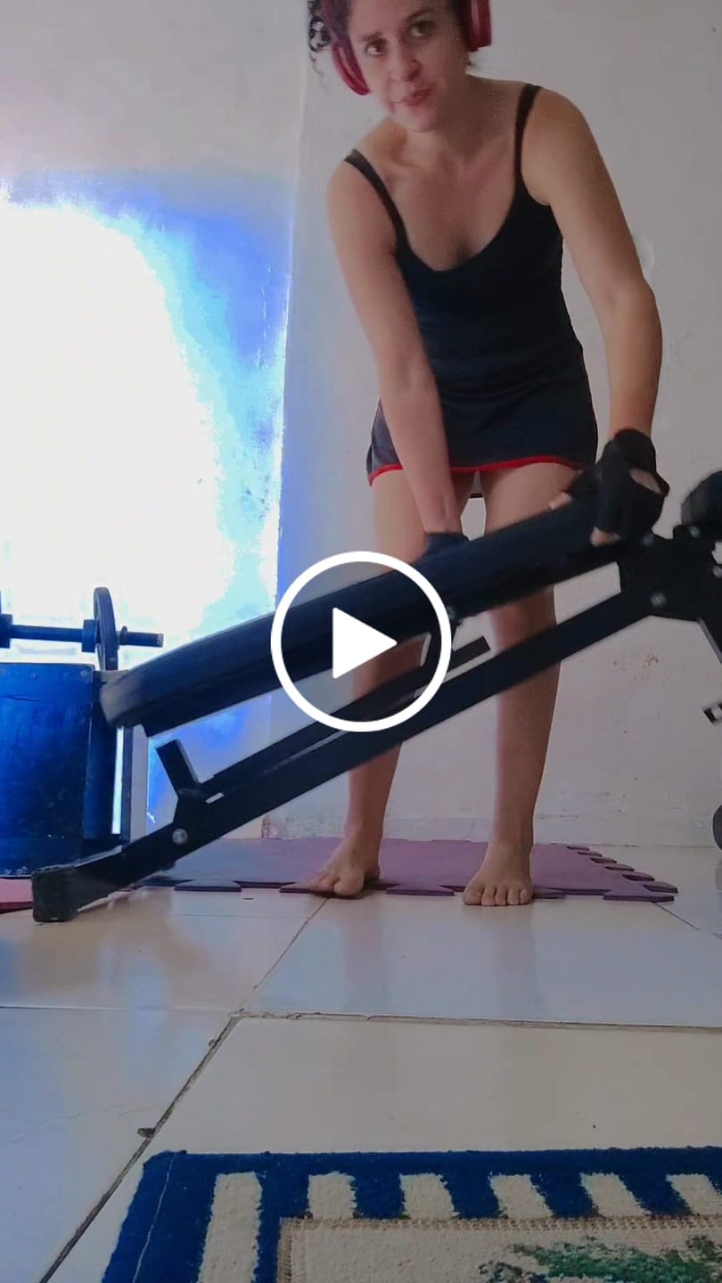 Customer video review of Banco de musculação 6x1 posições
