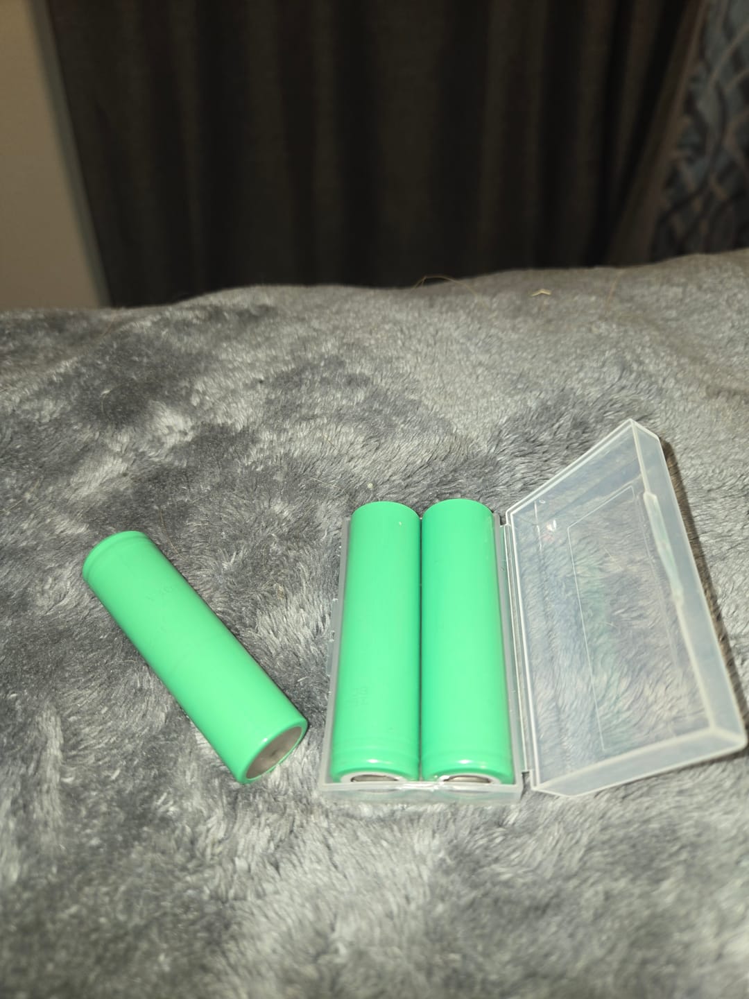 Customer photo review of Samsung 25R 18650 2500mAh 20A Battery