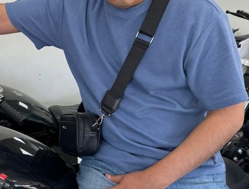 Brayan Francisco L. review of Crossbody Monterrey Xs • Negro Liso image 1 out of 1