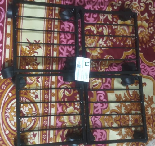 Customer photo review of United Crafts Rozy Wheel Pot Stands for Planters