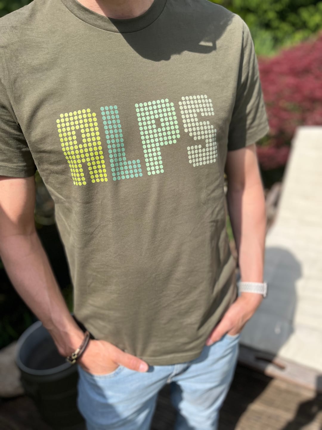 Customer photo review of ALPS gepunktet  - Herren Premium Organic T-Shirt