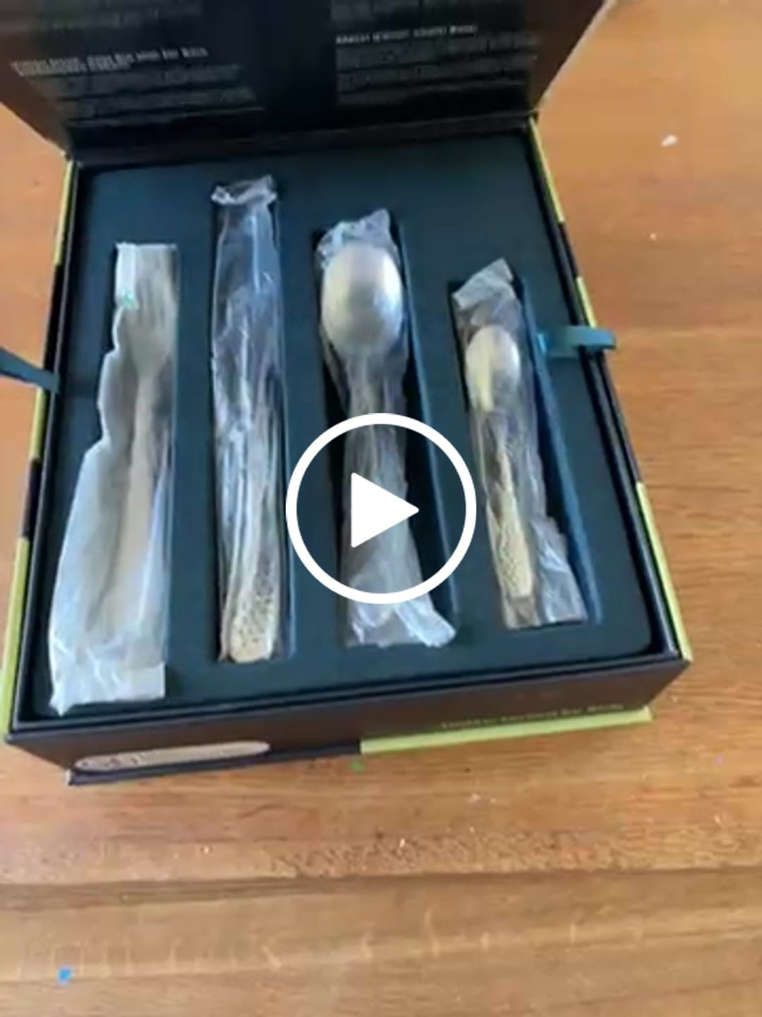 Customer video review of Sola Bestekset Lima - 18/10 RVS  - 24 delig / 6 personen