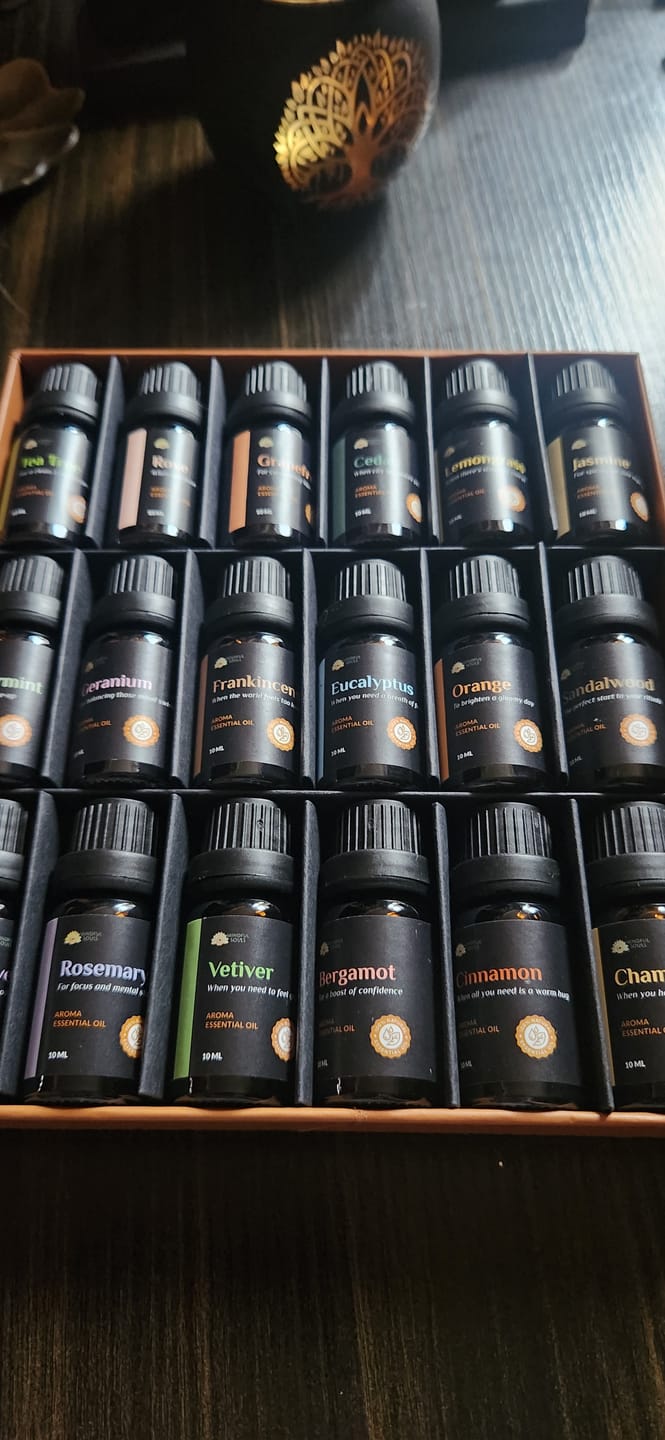 Customer photo review of Blissful & Organic 18 Essential Oils Set