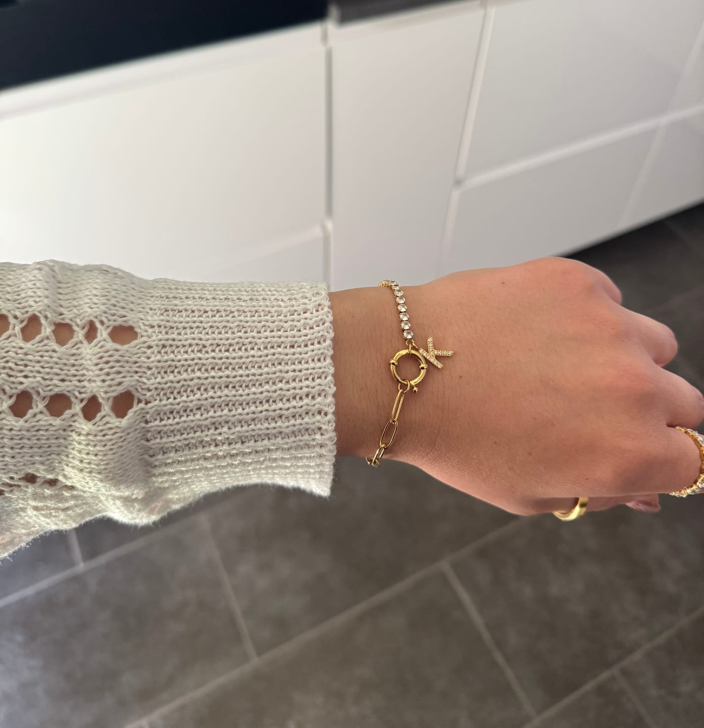 Customer photo review of Tennis Letter Armband | 18K vergoldet