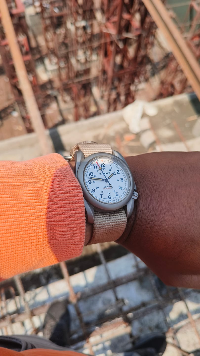 Customer photo review of VOYAGER - 100M Waterproof Titanium Automatic Field Watch | White