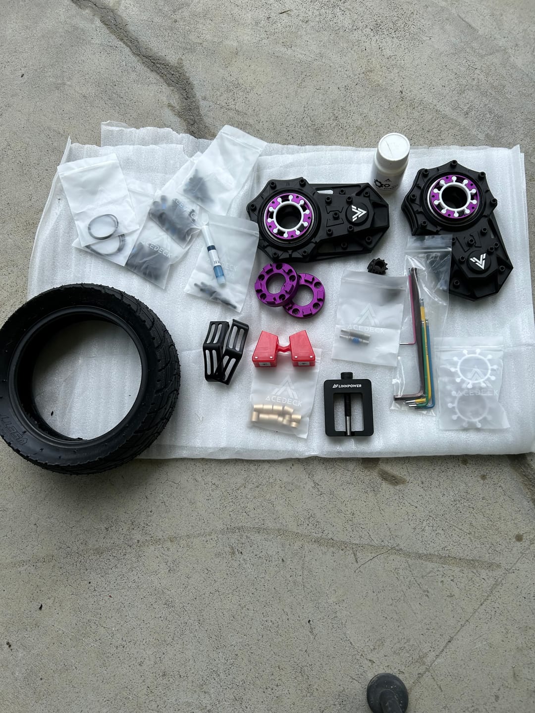 Customer photo review of Acedeck® 8.5 inch(215mm) Wheel Set, Tire, Inner Tube, Hub- Horizon| Nyx Z1| Nyx Z3