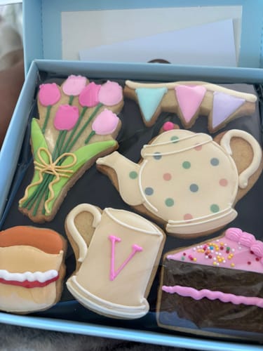 Customer photo review of Afternoon Tea Biscuit Box