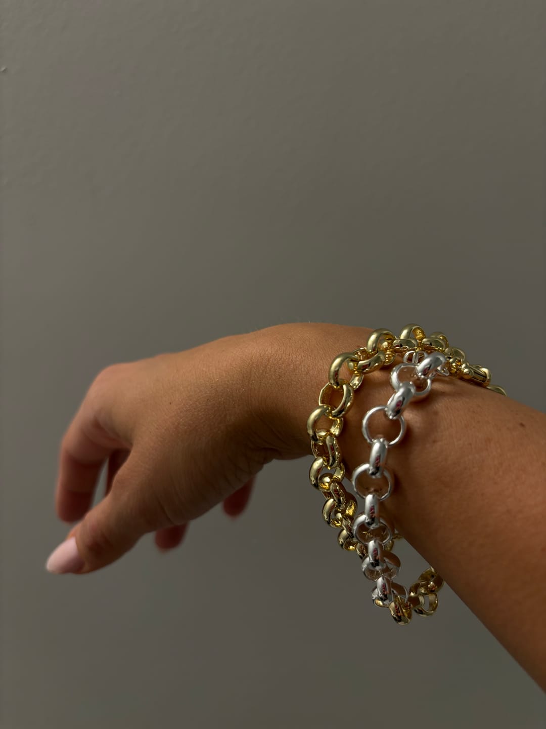 Customer photo review of Maximalist Rolo Bracelet