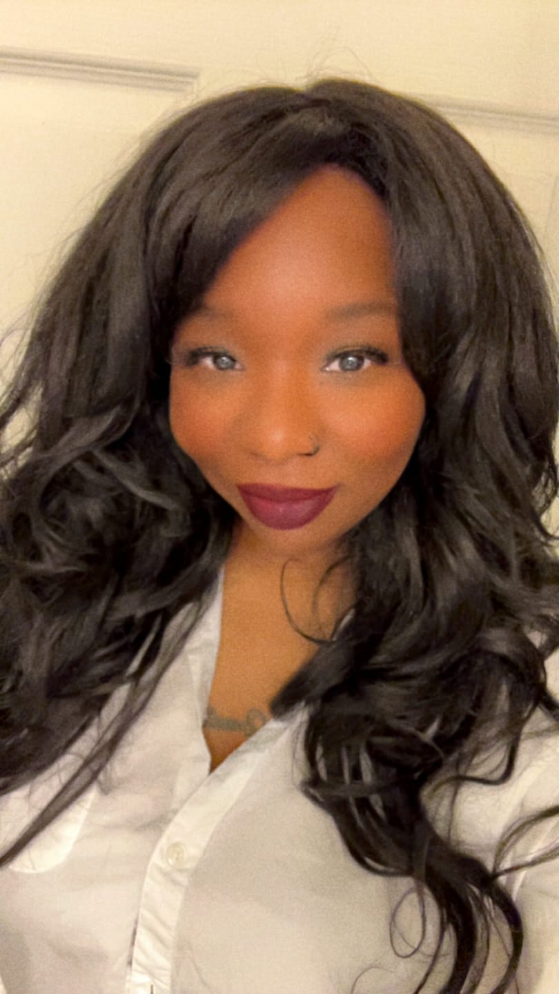 Customer photo review of Shake N Go Snatched Full Wig - ELARA