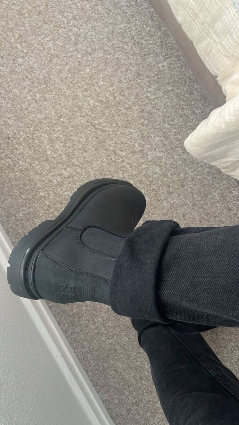 Customer photo review of Botín Original 2.0 Negro Rústico Hombre