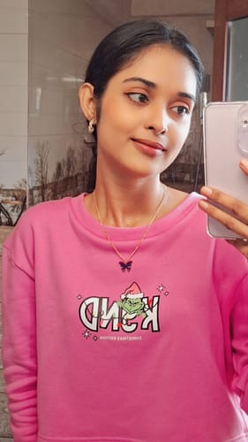 Customer photo review of Pinkly Kyndmas Crop Pullover