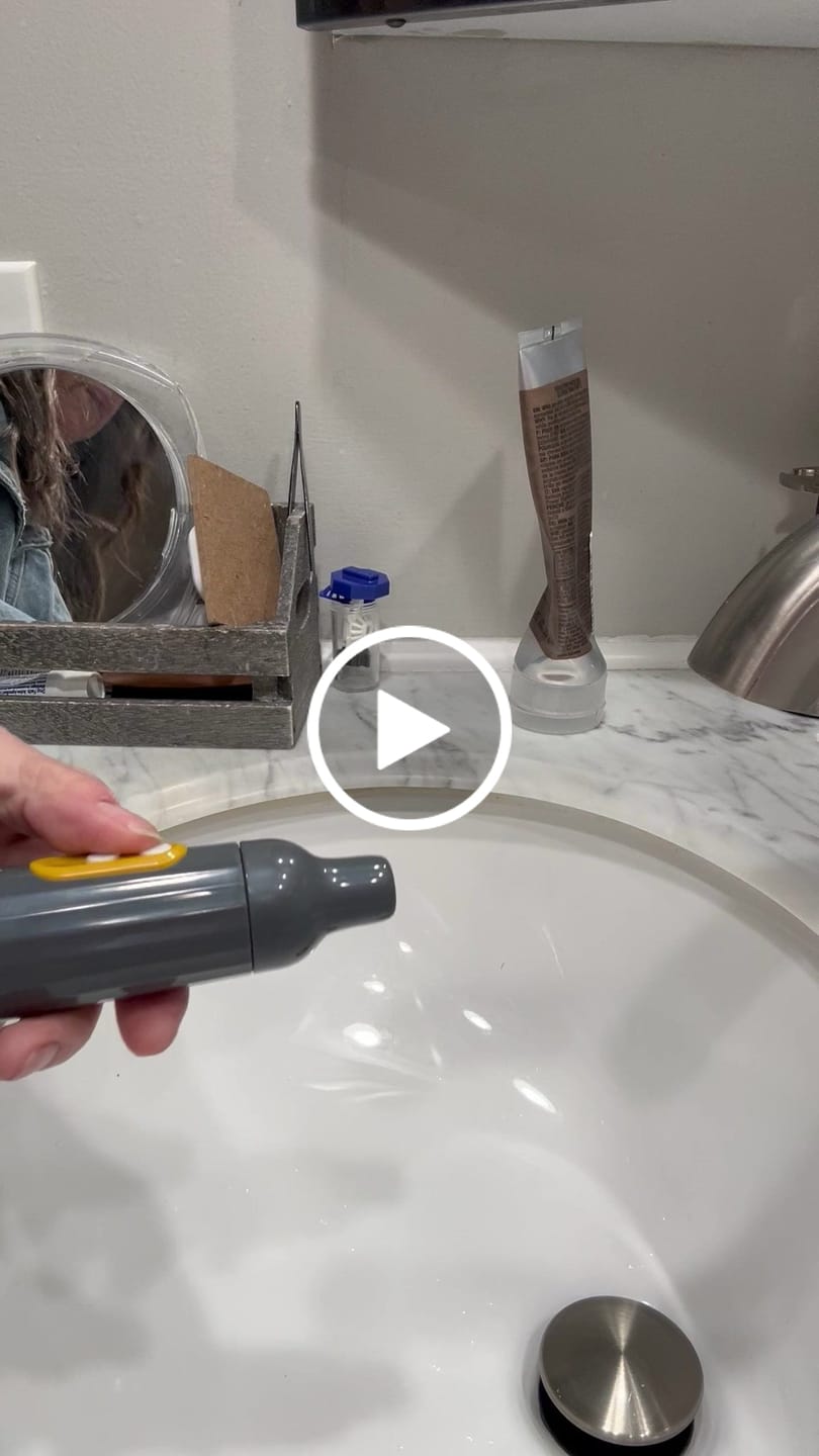 Customer video review of PureJet Rechargeable Portable Bidet