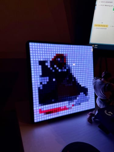 Customer photo review of Divoom Pixoo-Max WiFi Pixel Art 32x32 LED Display Girl & Boy Gift