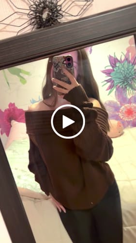 Customer video review of SWEATER LINA CAFÉ