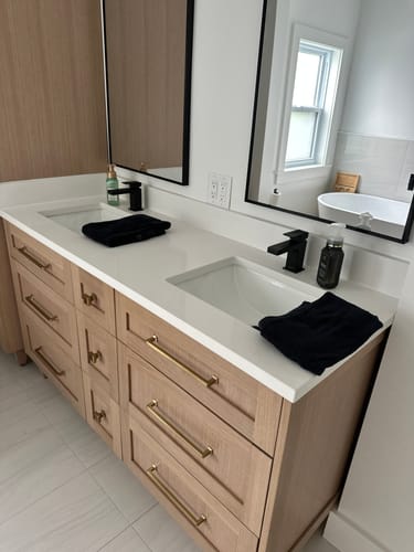 Customer photo review of Bridgeport 60" White Oak Bathroom Vanity, Double Sink w/ Drawers