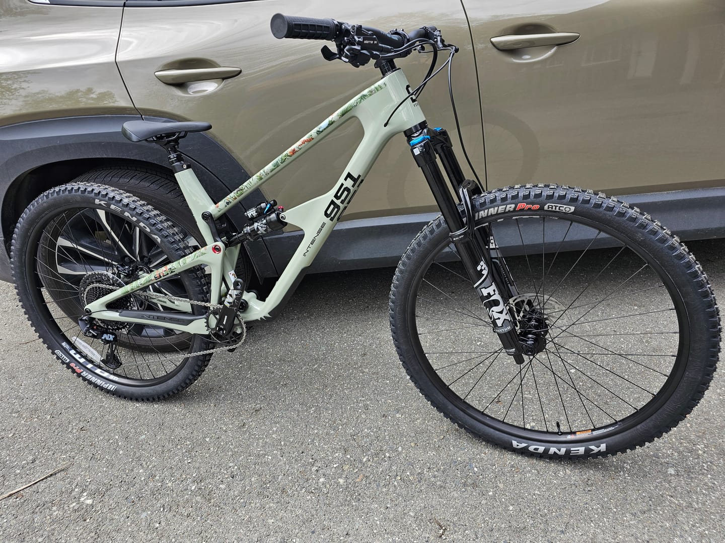 Customer photo review of Hype Lotus Frame Keeper