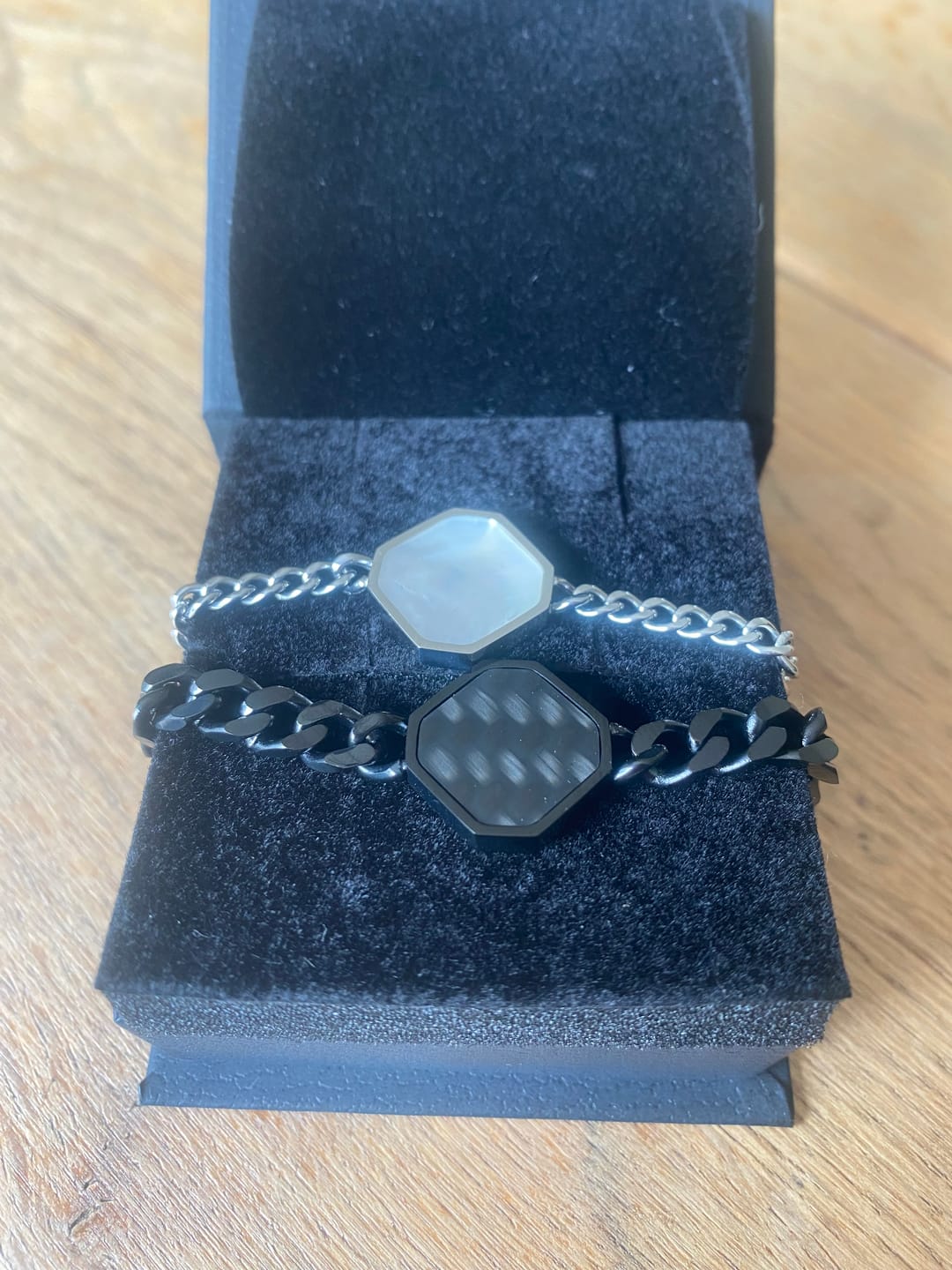 Customer photo review of First Memories - Tagebuch Classic Armband für Eltern