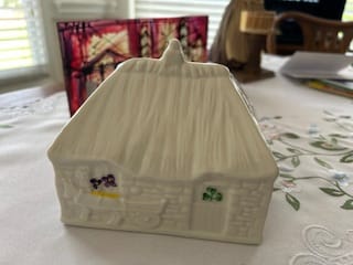 Customer photo review of Belleek Classic Edition Piece 2025-Irish Thatched Cottage LED