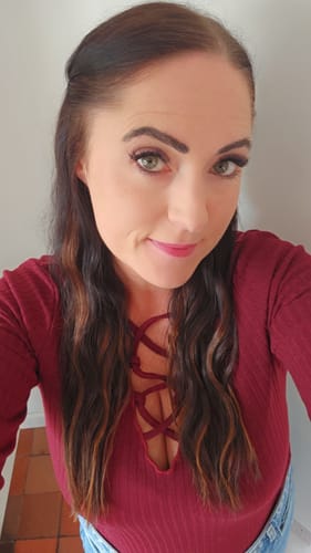 Customer photo review of Pre-Glued Lashes