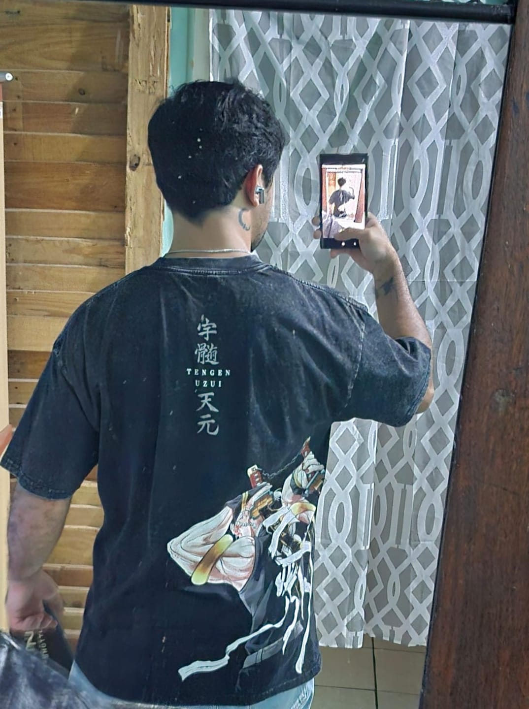 Customer photo review of Camisa Tengen Uzui ACID WASH - Kimetsu no Yaiba