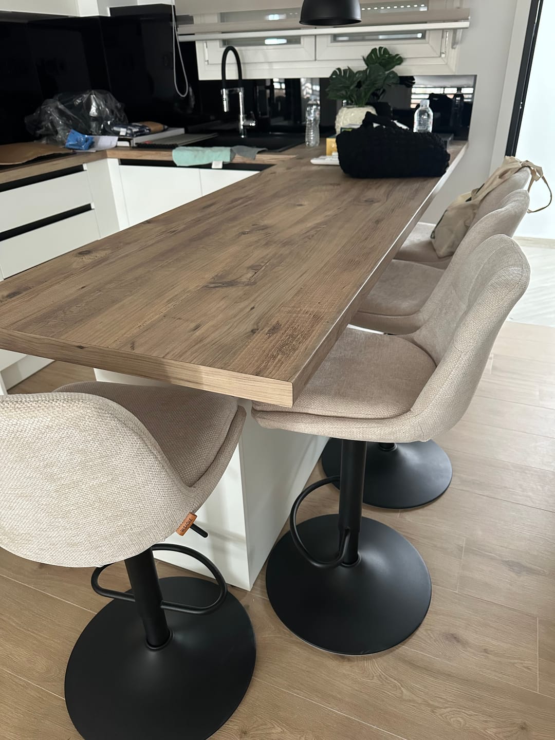 Customer photo review of Σκαμπό για Πάσο Κουζίνας Σετ 2 τεμ Κάθισμα Μπαρ Ρυθμιζόμενο Ύψος 63-84 εκ Διάφορα Χρώματα LJ-B195W02