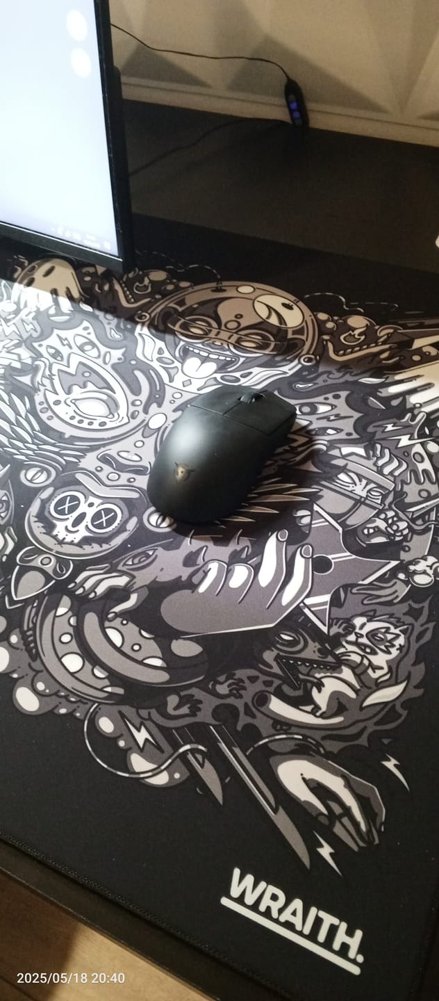 Customer photo review of Ninjutso Sora V2 8K Wireless Mouse