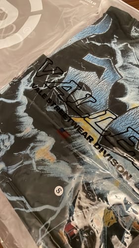 Customer photo review of Vale Forever Festival L/S Tee Black