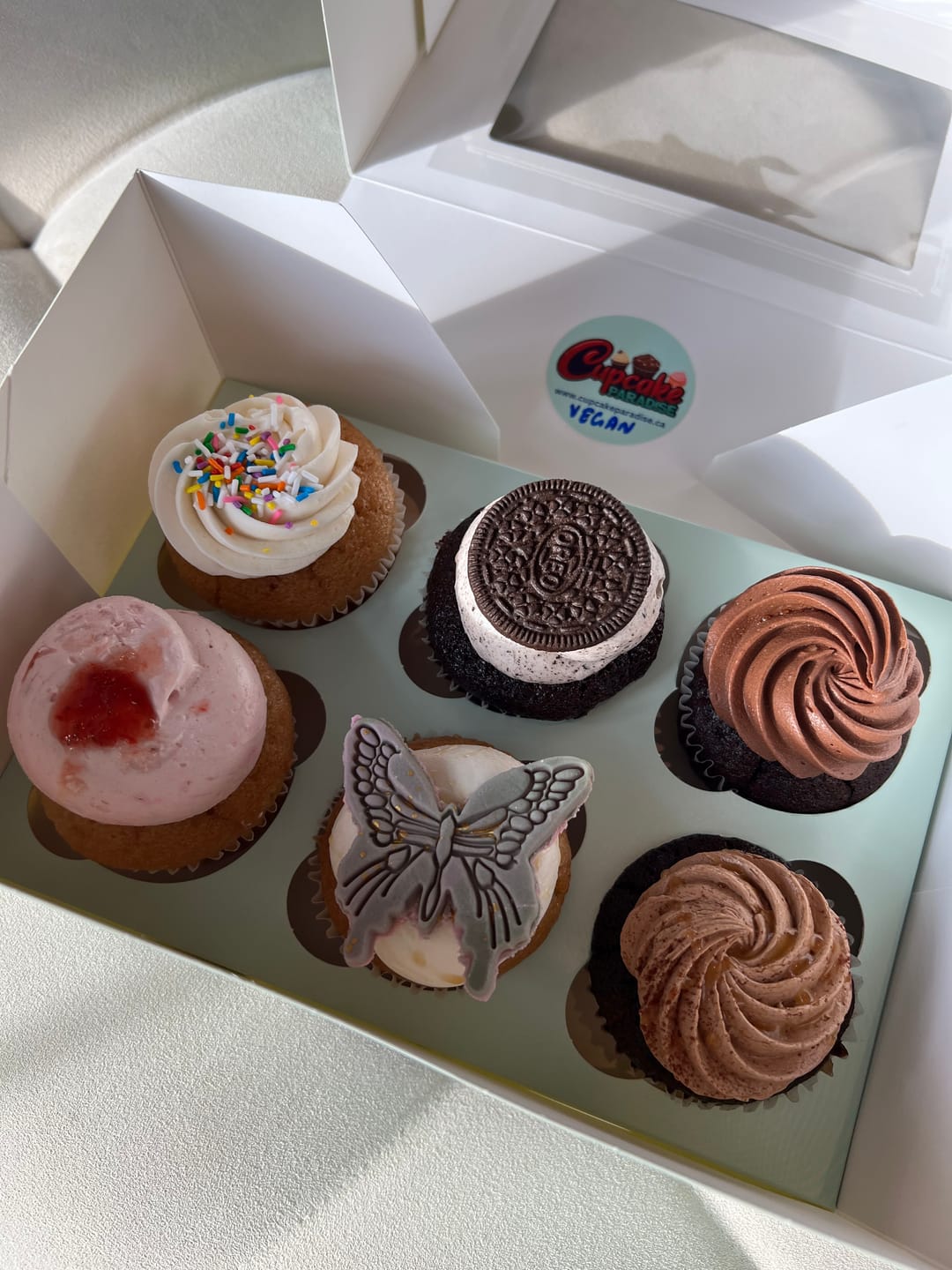 Customer photo review of 6 Pack Vegan Cupcakes