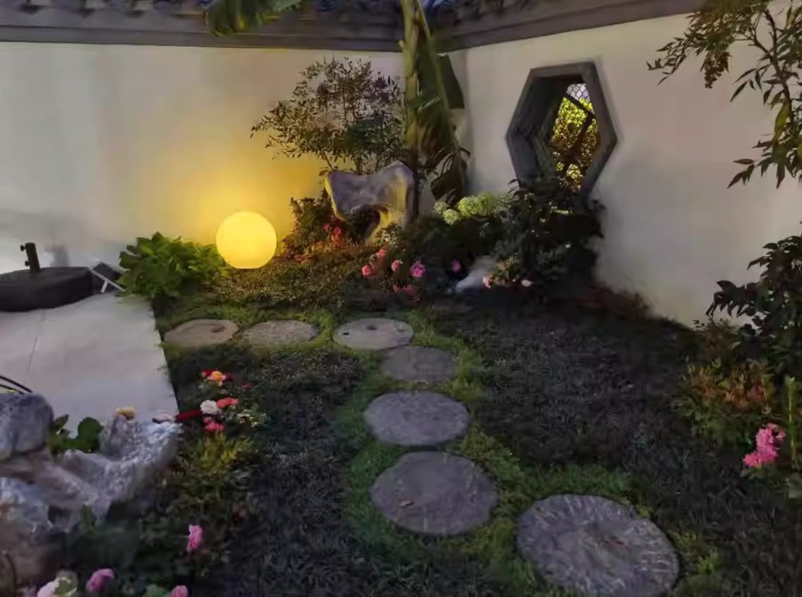 Customer photo review of GardenMate™ - Spherical Garden Light