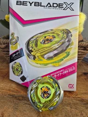 Customer photo review of Takara Tomy Beyblade X CX-02 WizardArc R4-55LO