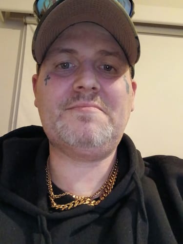 Customer photo review of 18k Gold Cuban Link Chain