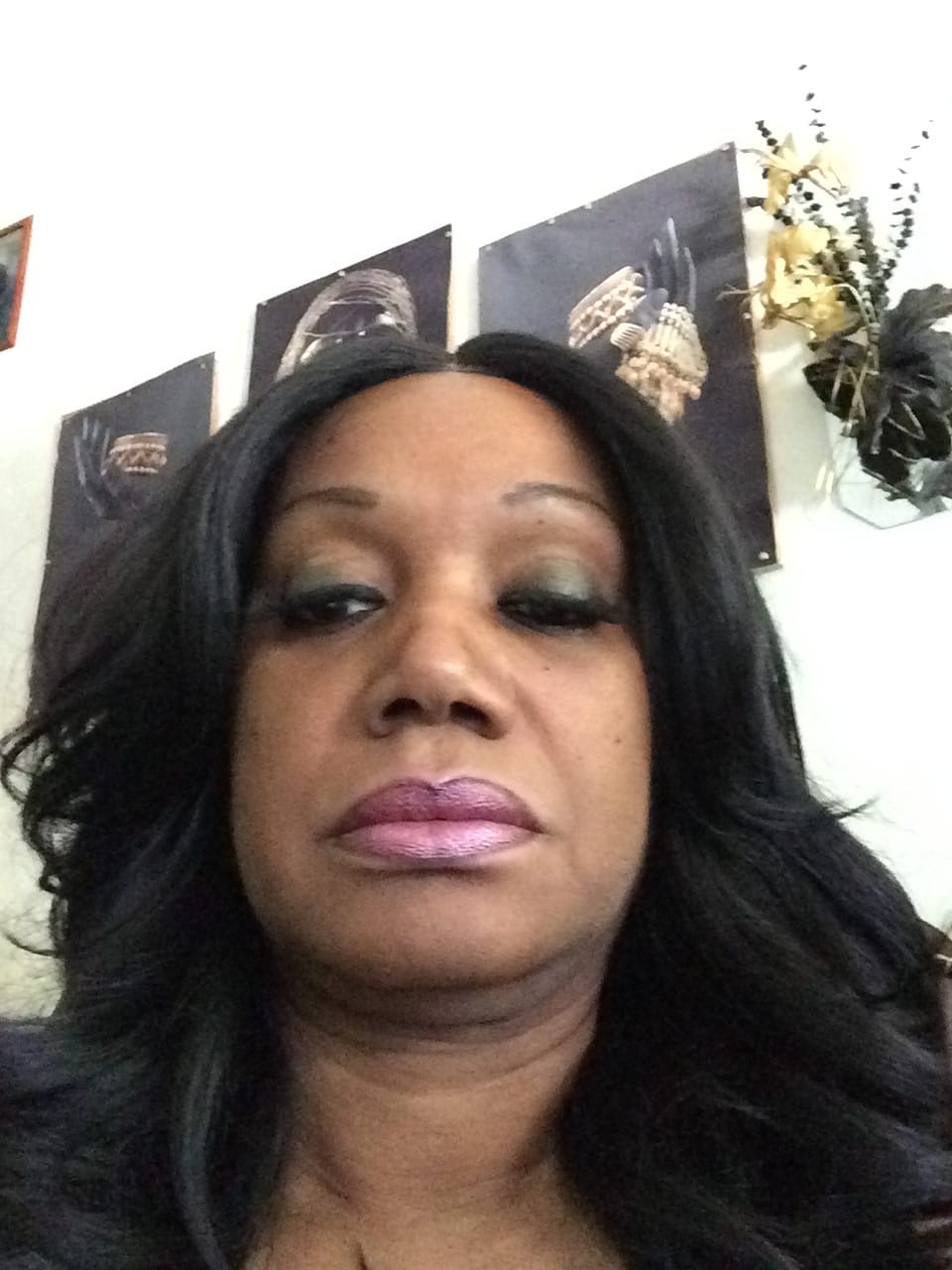Customer photo review of Shake N Go Equal Curtain Bang HD Lace Wig - MAVEN