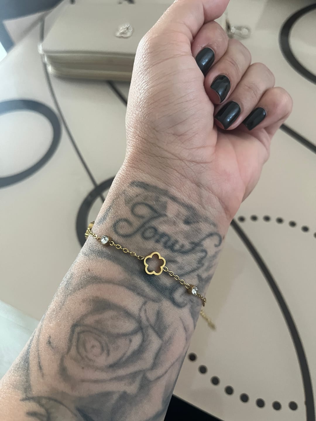 Customer photo review of Bratara cu flori - Gold