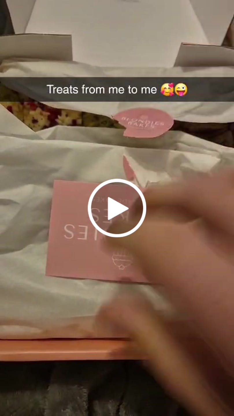 Customer video review of Brownie & Blondie Mixed Box