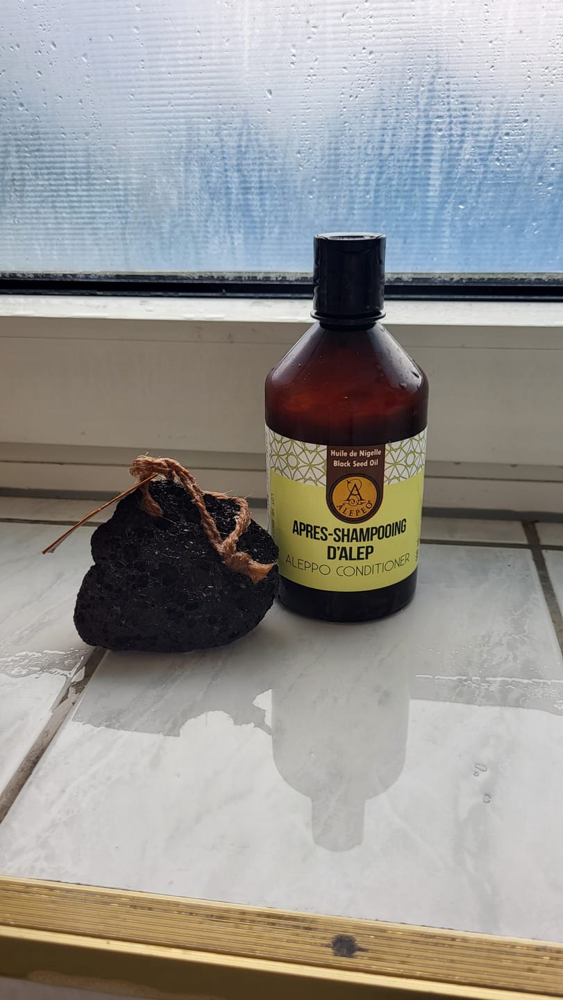 Customer photo review of Black Seed Oil Hair Conditioner (500ml)