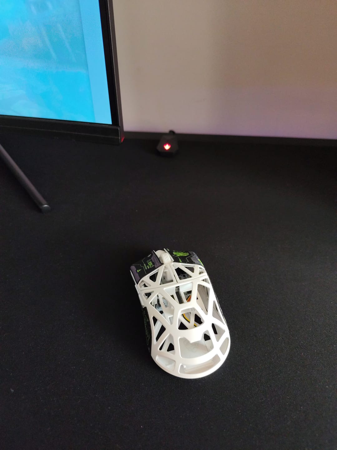 Customer photo review of WLMouse Beast X Max Magnezyum Wireless Mouse