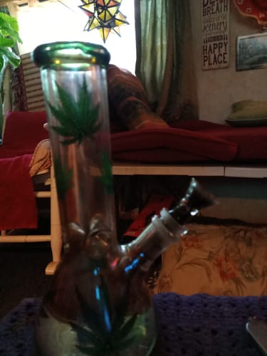 Customer photo review of Realistic Hemp Leaf Electroplated Beaker Glass Bong - 8 IN