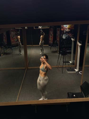Customer photo review of Nude Acid Wash Low V-Back Scrunch Butt Leggings
