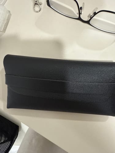 Customer photo review of FREE Sunglasses Leather Pouch + Suede Microfiber Cloth (Worth RM24.90)